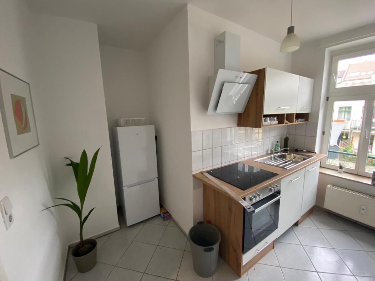 Schoene, Ruhige Zweiraumwohnung Im Angesagten Altlindenau *